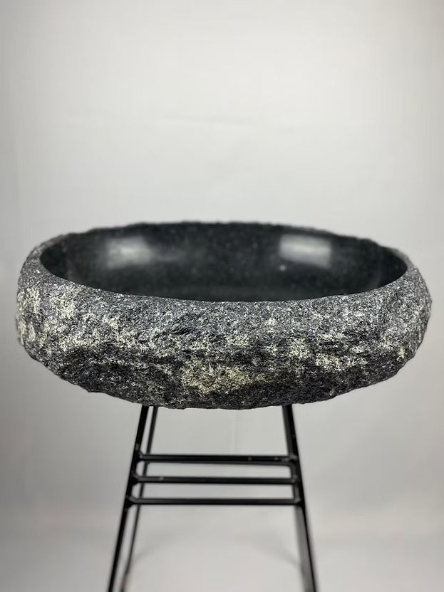 Cuba Esculpida Granito Preto São Gabriel